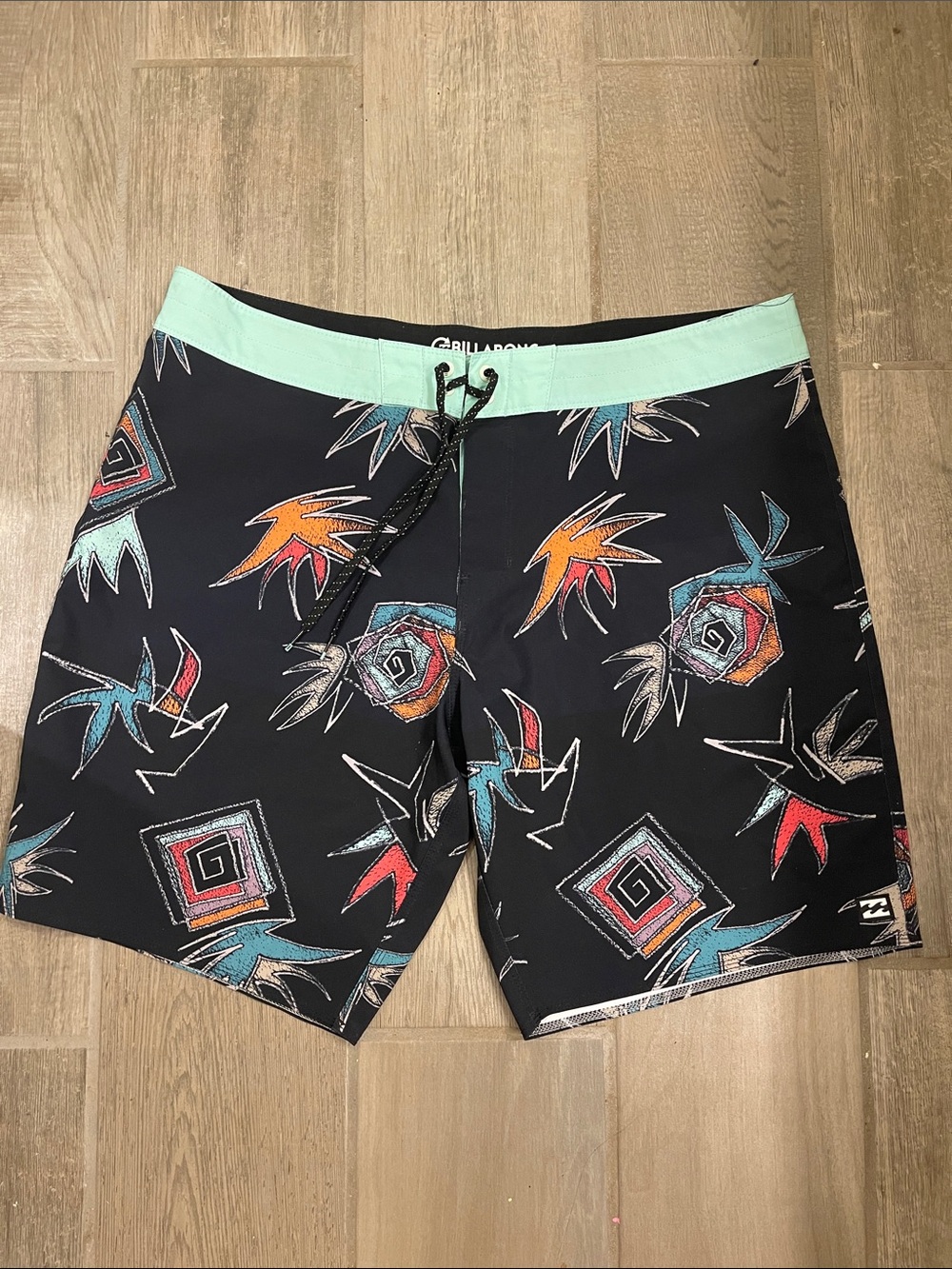 Billabong Black Swim Shorts Multicolor Print size 38 swimming trunks
